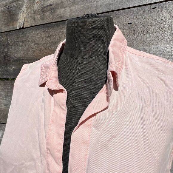 C&C California Women's Pink Frayed Hem Sleeveless Button Down Jean Shirt - Picture 2 of 7